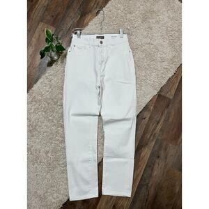 DL1961 Size 26 White High-Rise Vintage Bella Slim Leg Stretch Jeans